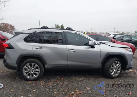 2025 Toyota Rav4 Xle Premium z USA, uszkodzony, nr VIN 2T3C1RFV2SC335486